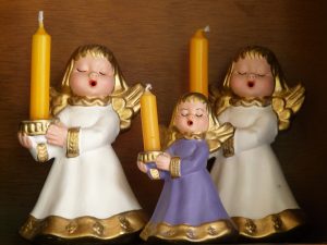 Choir angel statues